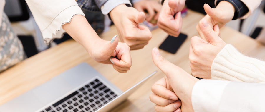 1605835854917510.jpg 摄图网_500299094_wx_商务团队举大拇指特写(非企业商用).jpg